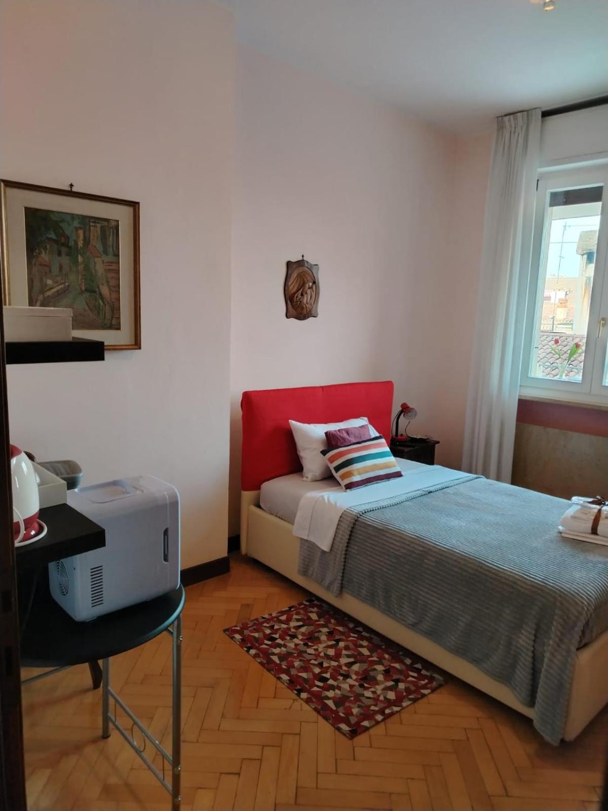 B&B Califano- 2 Leoni Verona Exteriör bild