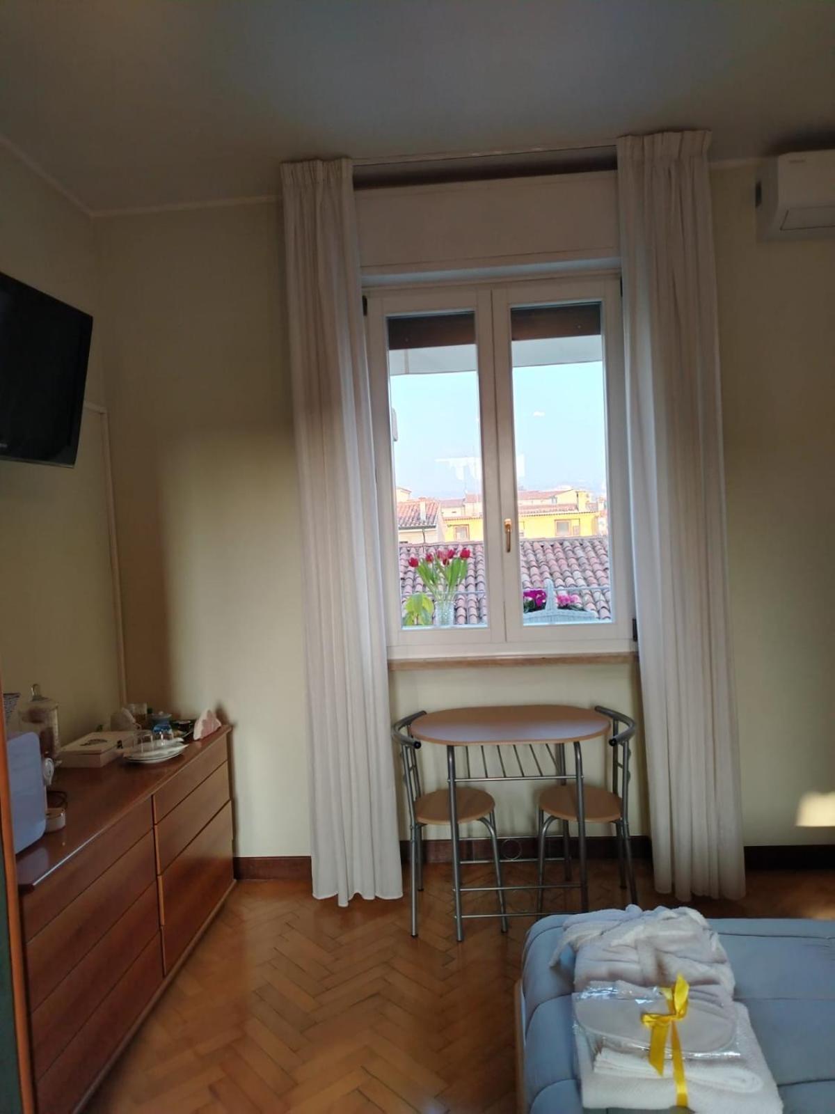 B&B Califano- 2 Leoni Verona Exteriör bild